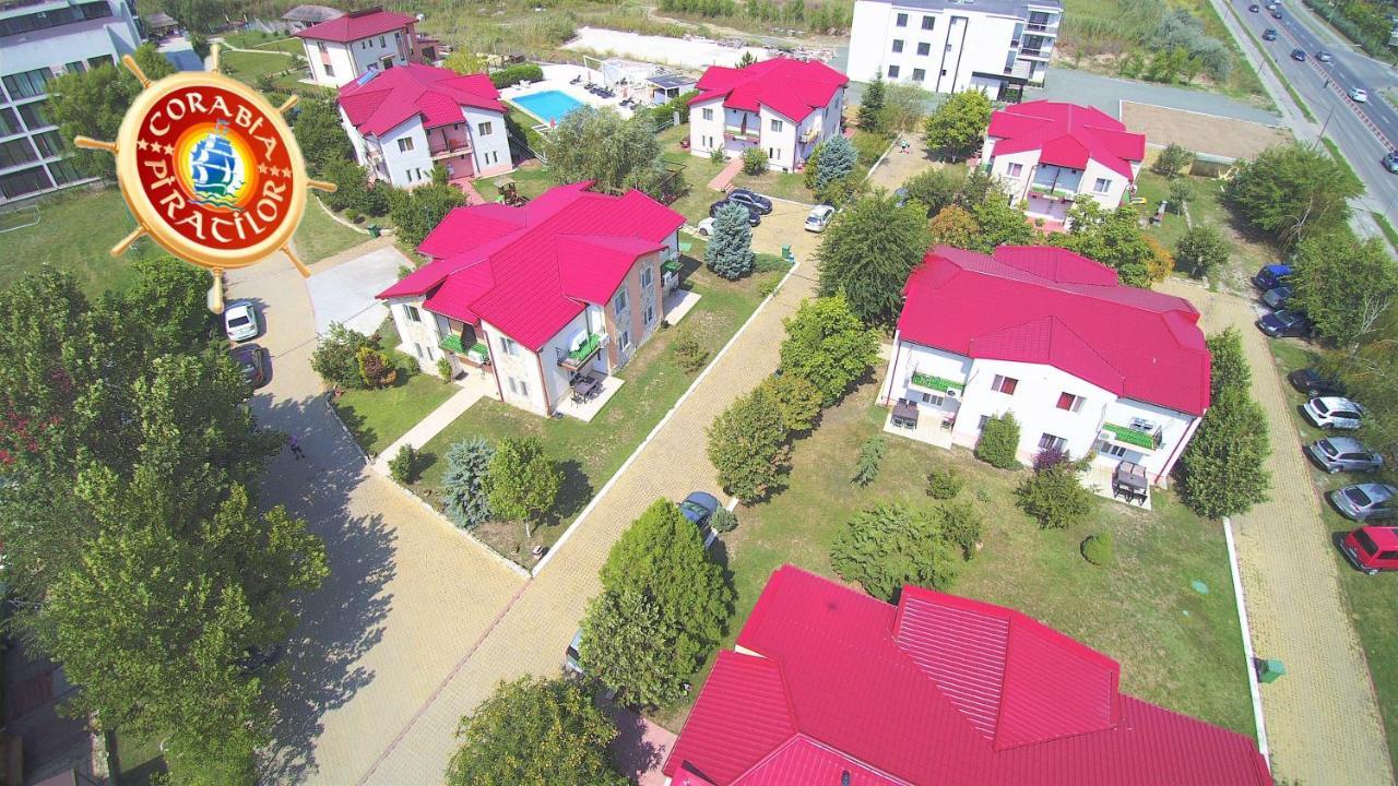 Club De Vacanta Corabia Piratilor-Mamaia Nord Navodari Ngoại thất bức ảnh