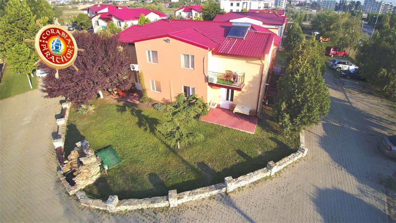Club De Vacanta Corabia Piratilor-Mamaia Nord Navodari Ngoại thất bức ảnh