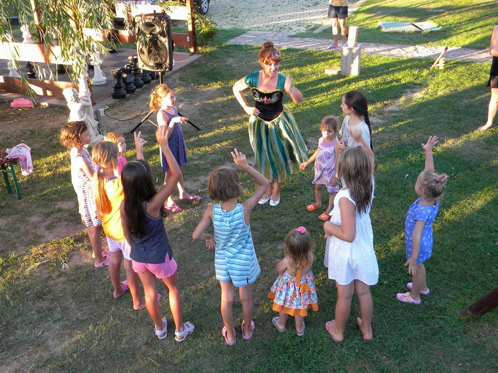 Club De Vacanta Corabia Piratilor-Mamaia Nord Navodari Ngoại thất bức ảnh