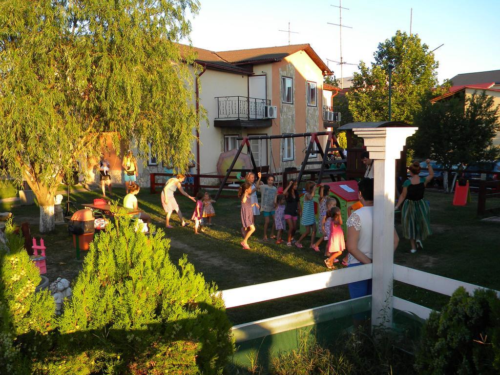 Club De Vacanta Corabia Piratilor-Mamaia Nord Navodari Ngoại thất bức ảnh